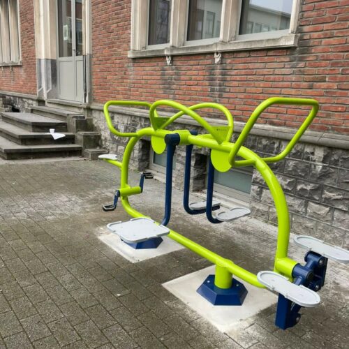 kinderfitnesstoestel voor buiten 18 Buiten fitness toestellen voor schoolplein, erg leuk en een keer iets anders voor uw jonge leerlingen. SKWshop, een ruim assortiment kinderfitnesstoestellen voor buiten.